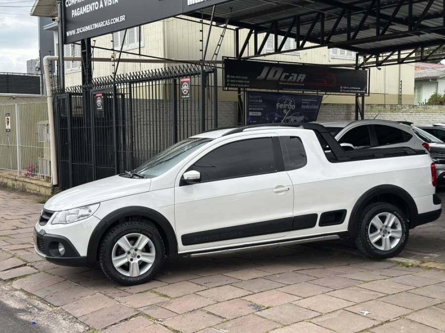 VOLKSWAGEN - SAVEIRO - 2011/2012 - Branca - R$ 54.900,00