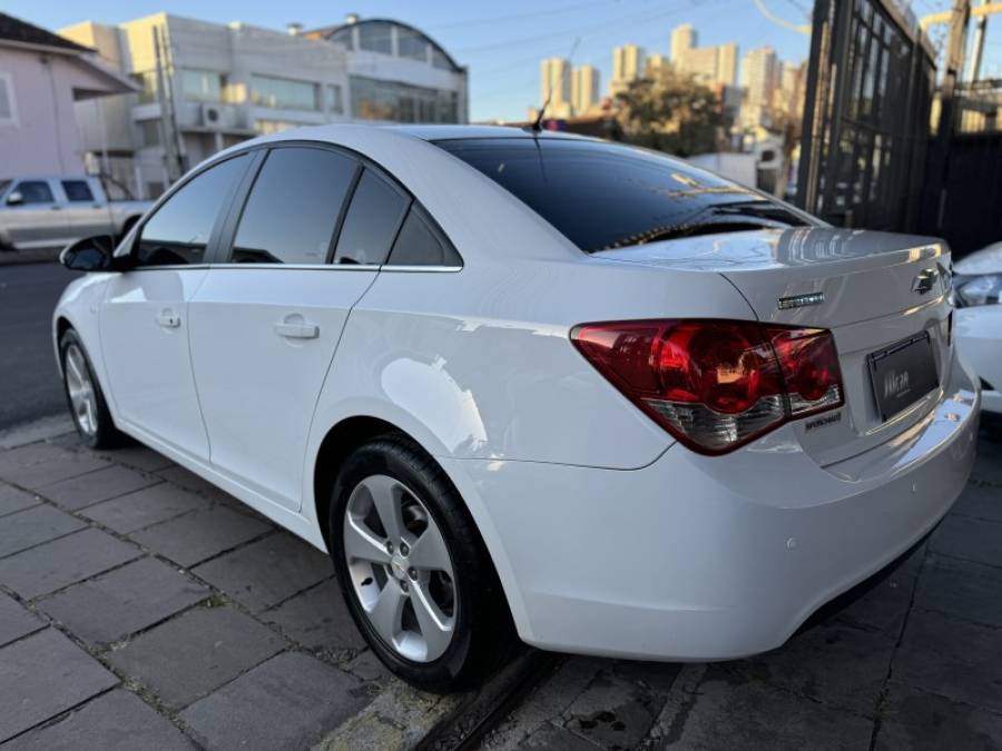CHEVROLET - CRUZE - 2011/2012 - Branca - R$ 59.990,00
