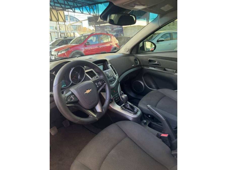 CHEVROLET - CRUZE - 2011/2012 - Branca - R$ 59.990,00