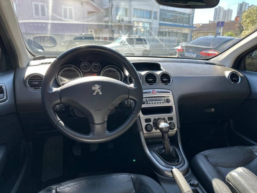 PEUGEOT - 308 - 2013/2013 - Preta - R$ 36.900,00