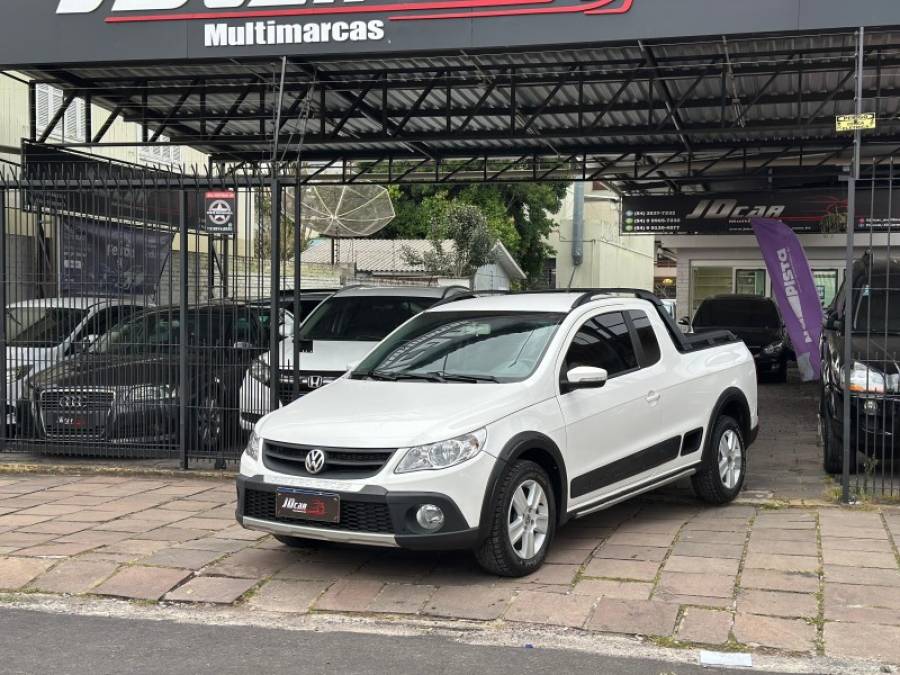 VOLKSWAGEN - SAVEIRO - 2011/2012 - Branca - R$ 54.900,00