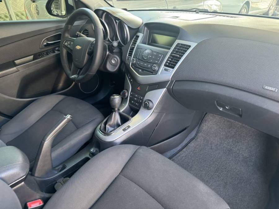 CHEVROLET - CRUZE - 2011/2012 - Branca - R$ 59.990,00