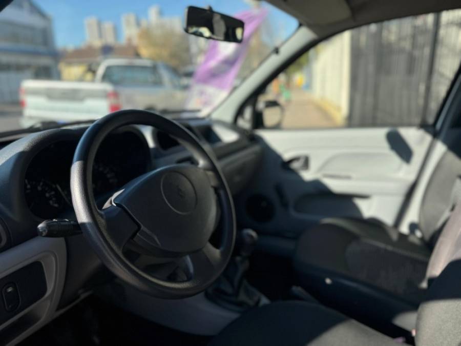 RENAULT - CLIO - 2012/2012 - Branca - R$ 23.900,00