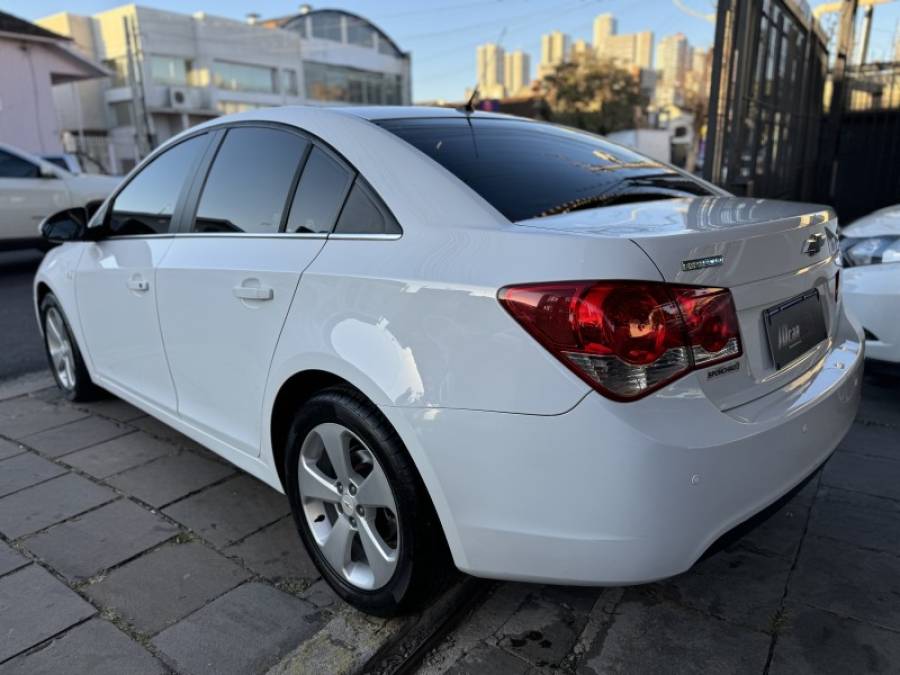 CHEVROLET - CRUZE - 2011/2012 - Branca - R$ 59.990,00