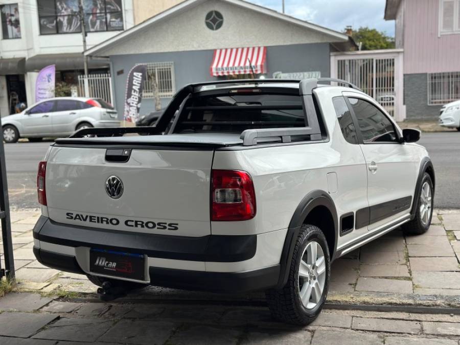 VOLKSWAGEN - SAVEIRO - 2011/2012 - Branca - R$ 54.900,00