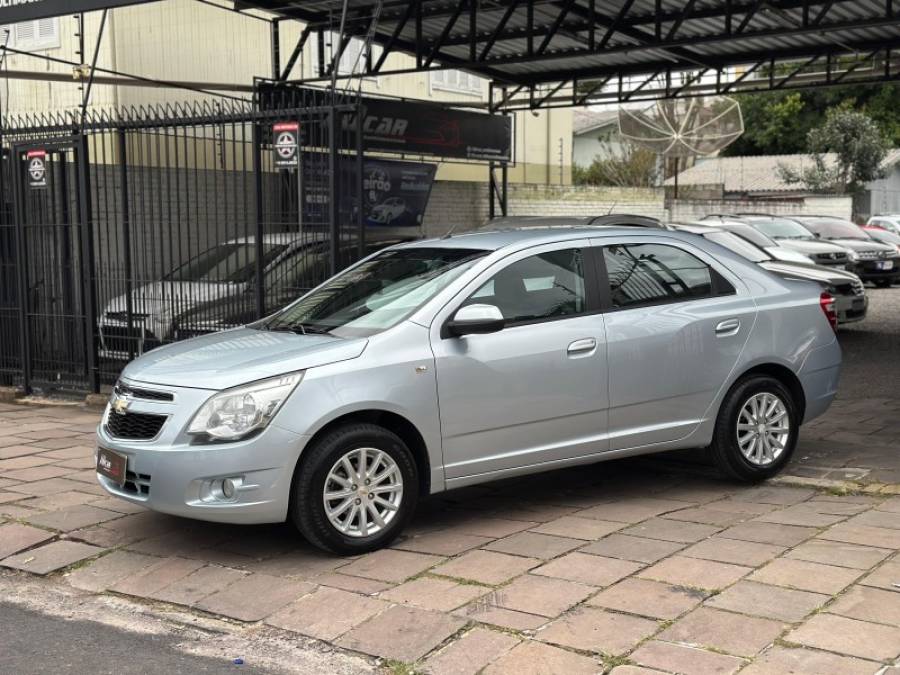 CHEVROLET - COBALT - 2012/2013 - Prata - R$ 41.900,00